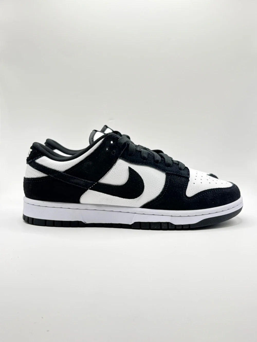 Nike SUEDE Dunk Low Retro Black and White Sneakers Size 9